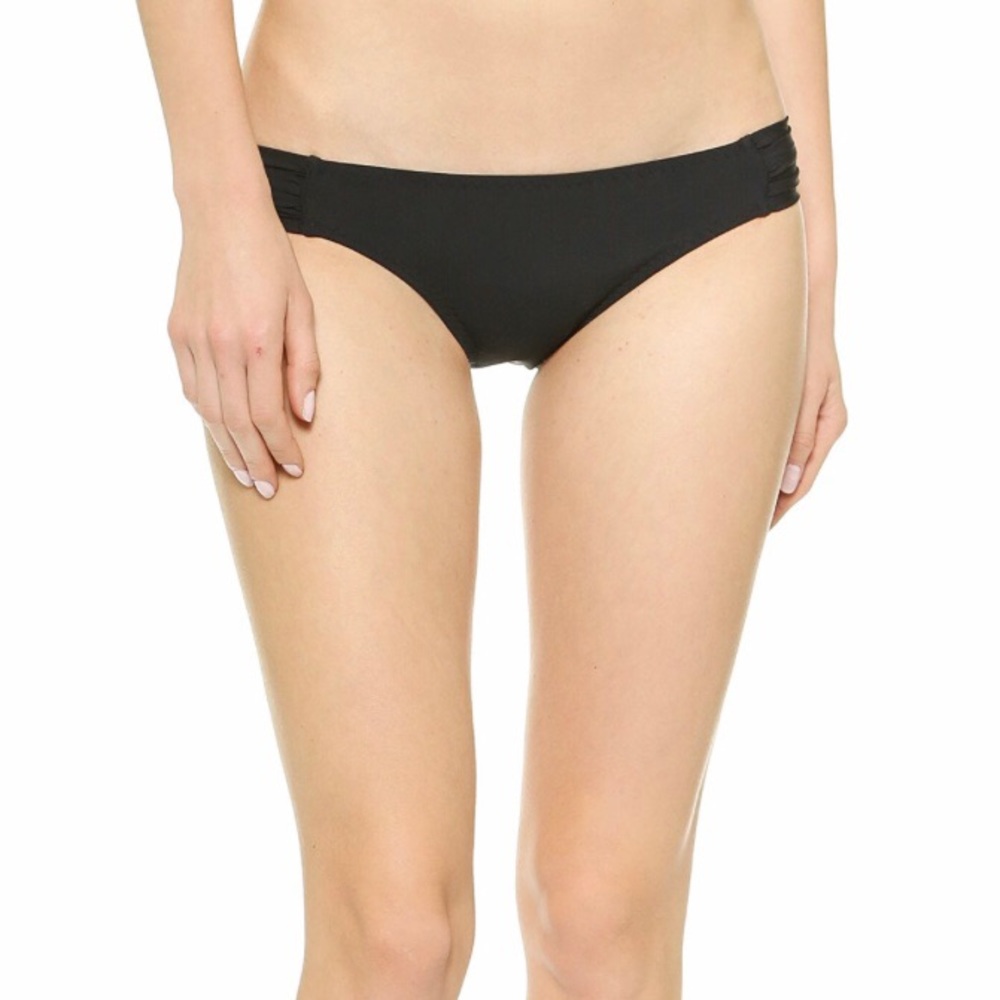 Red Carter
Women's Splice & Dice Skimpy Hipster